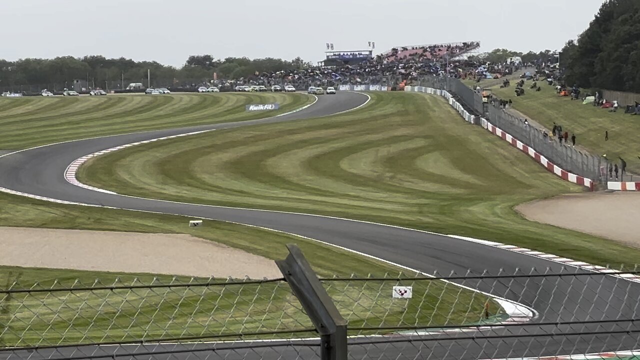 Donington Park BTCC GP Meeting Mini Challenge Crash