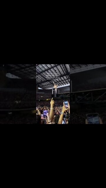 CESARE CREMONINI DELIRIO AL SAN SIRO DI MILANO