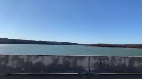 Lunche on the lake