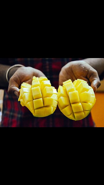 Mango Cutting