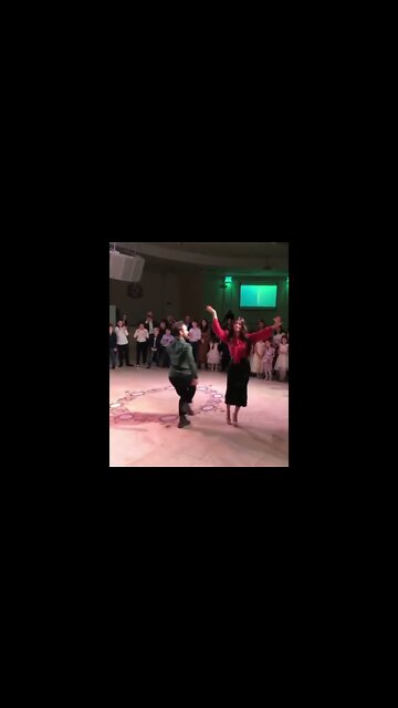 Девушка И Парень Танцуют Супер Классно Лезгинка 2022#shorts