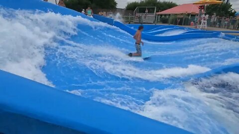 flowrider - Zach - 2 at Soak City, Kings Island