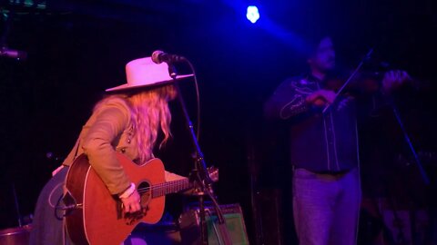 Sierra Ferrell & Nate Leath - The West Virginia Waltz (Basement Nashville)