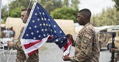 Vehículo de OTAN/ucraniana con mercenarios estadounidenses impactado por mina