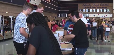 'Munchies for the Military' sends overseas troops a reminder of home