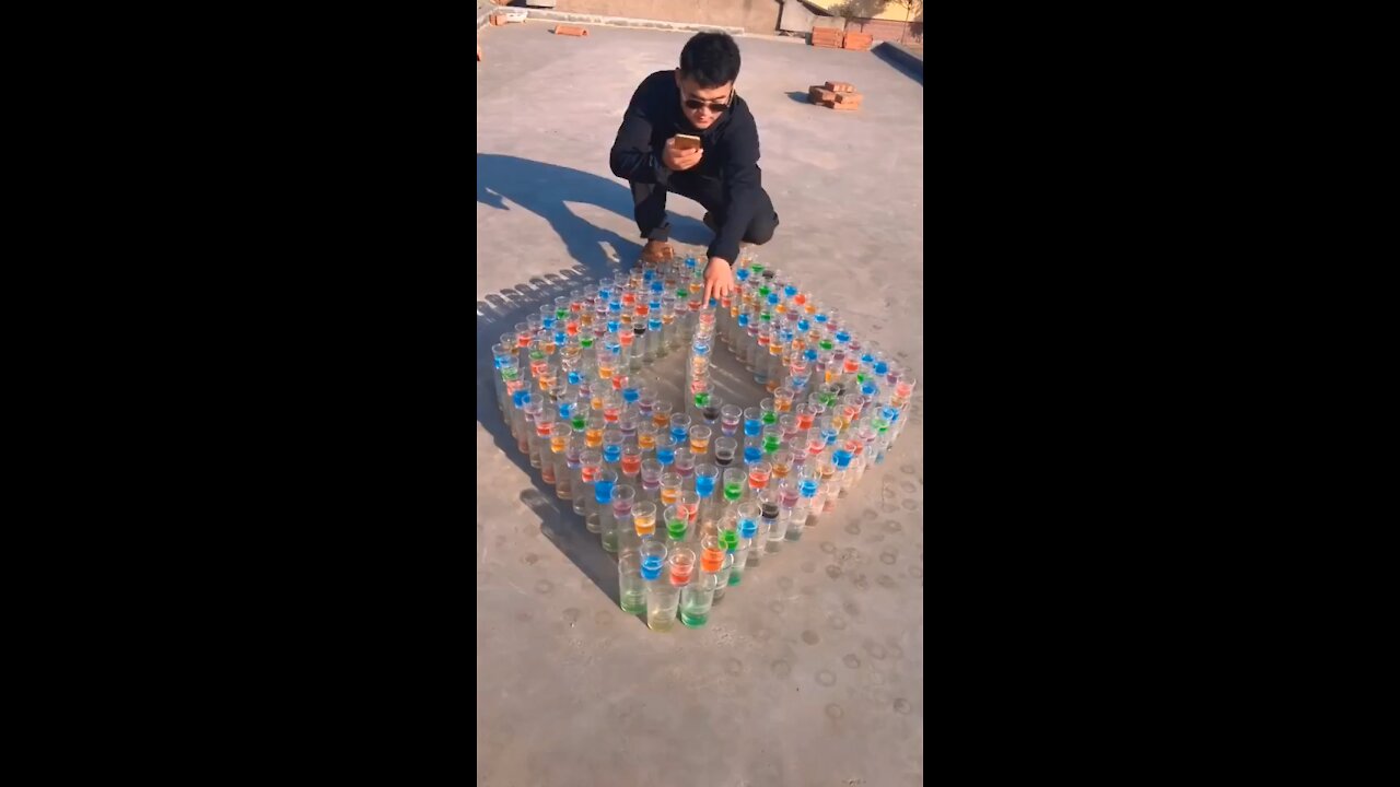 Amazing Rainbow Cup Dominos Effect !