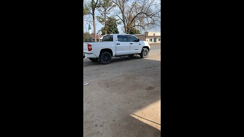 Tundra towing ability lol