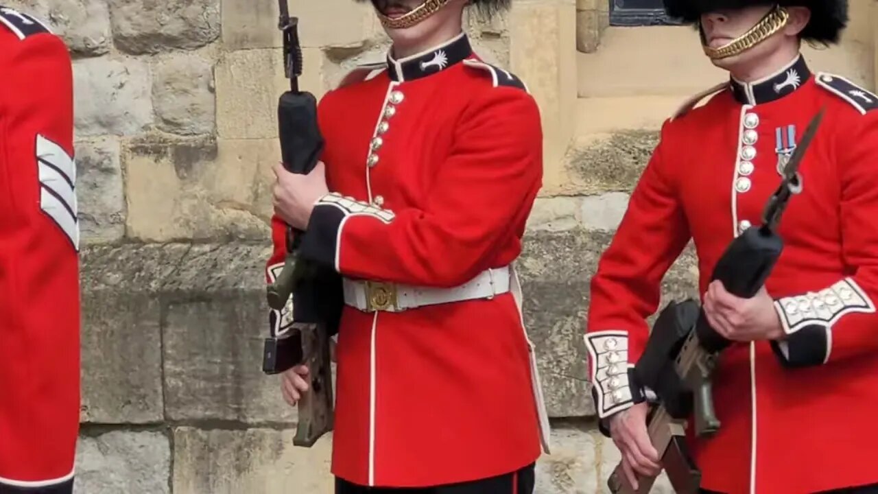 Guard shouts. Out Side changing of the Guards #toweroflondon