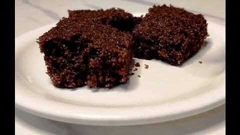 Classic Indian Dish: Samolina Chocolate Cake सॉफ्ट चॉकलेट सूजी केक (Hindi Video) (Watch & Prepare)