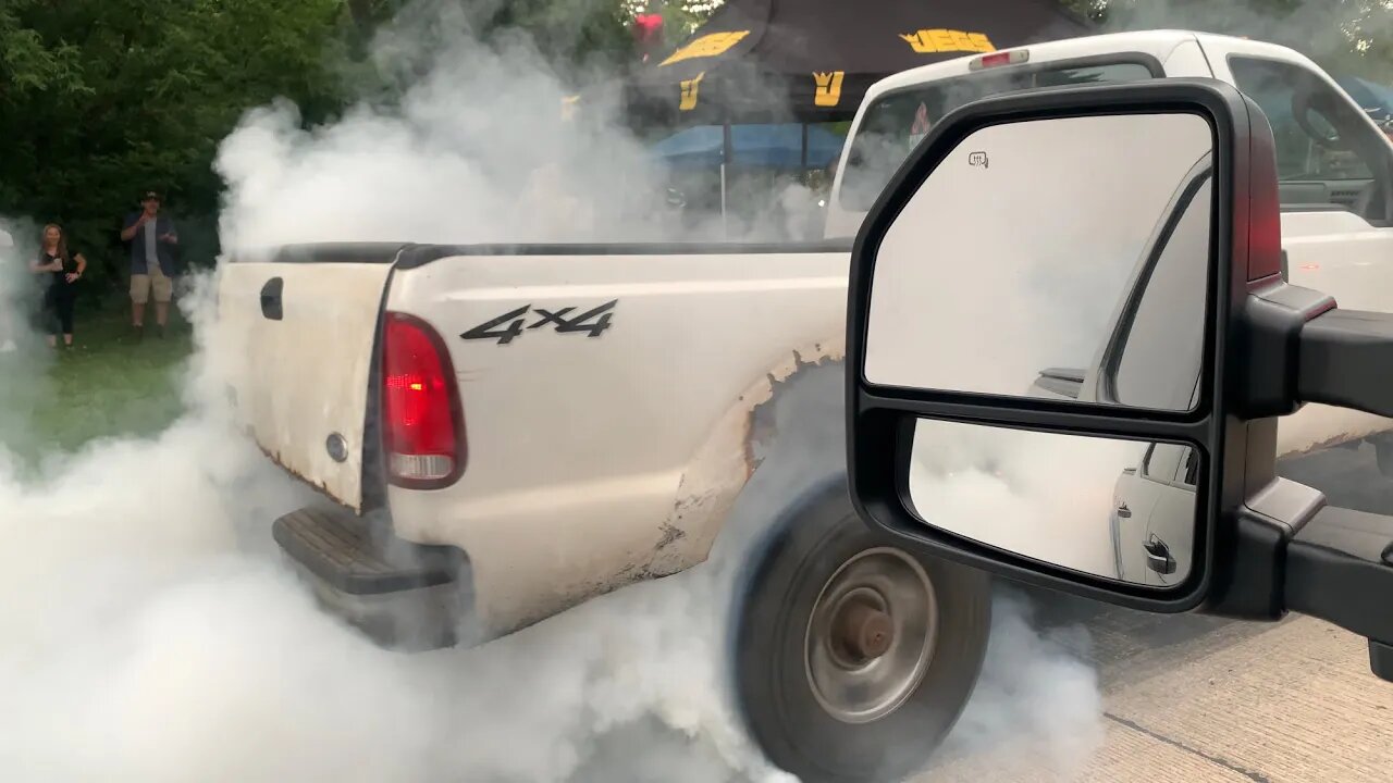 Woodward Dream Cruise Burnouts in Pontiac