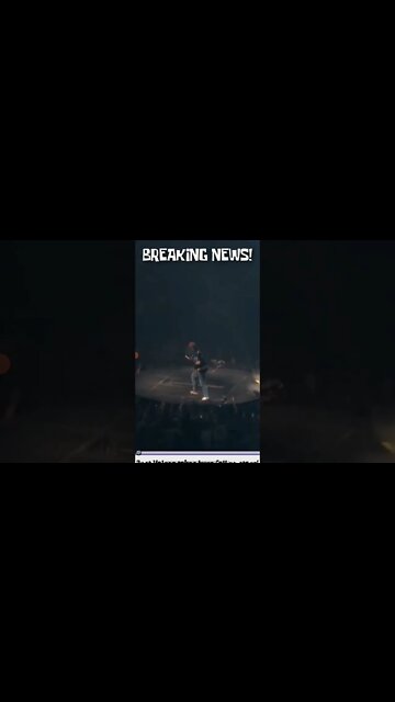 post maIone falls on stage #postmalone #concert #concerts #event #rapnews #rappers #singing #rap #yt