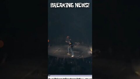 post maIone falls on stage #postmalone #concert #concerts #event #rapnews #rappers #singing #rap #yt