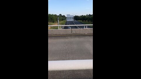 Bridge Traffic Peeper