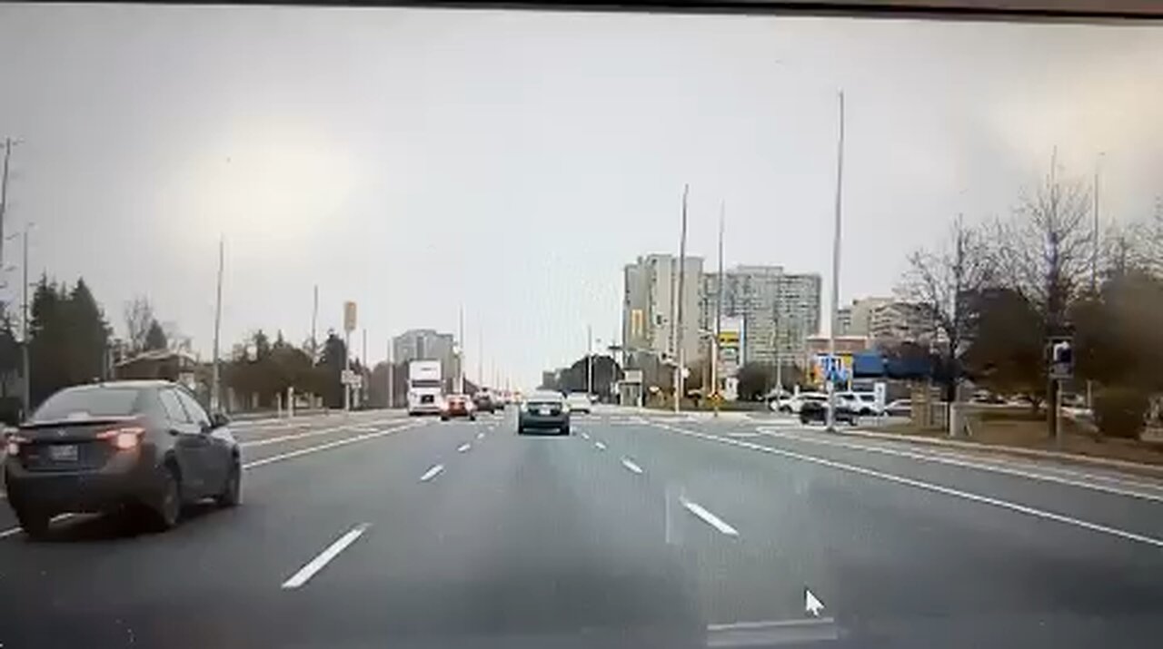 Vehicle Runs Red Light In Brampton