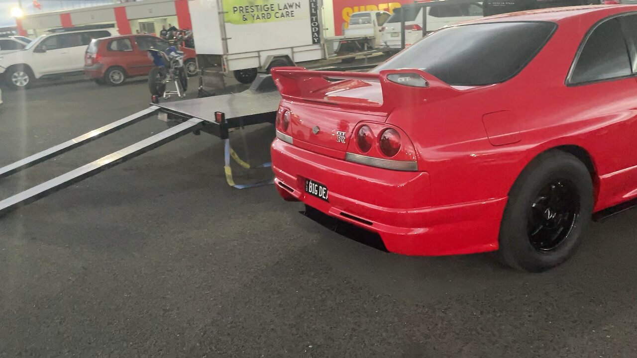 Big Deal R33 GTR