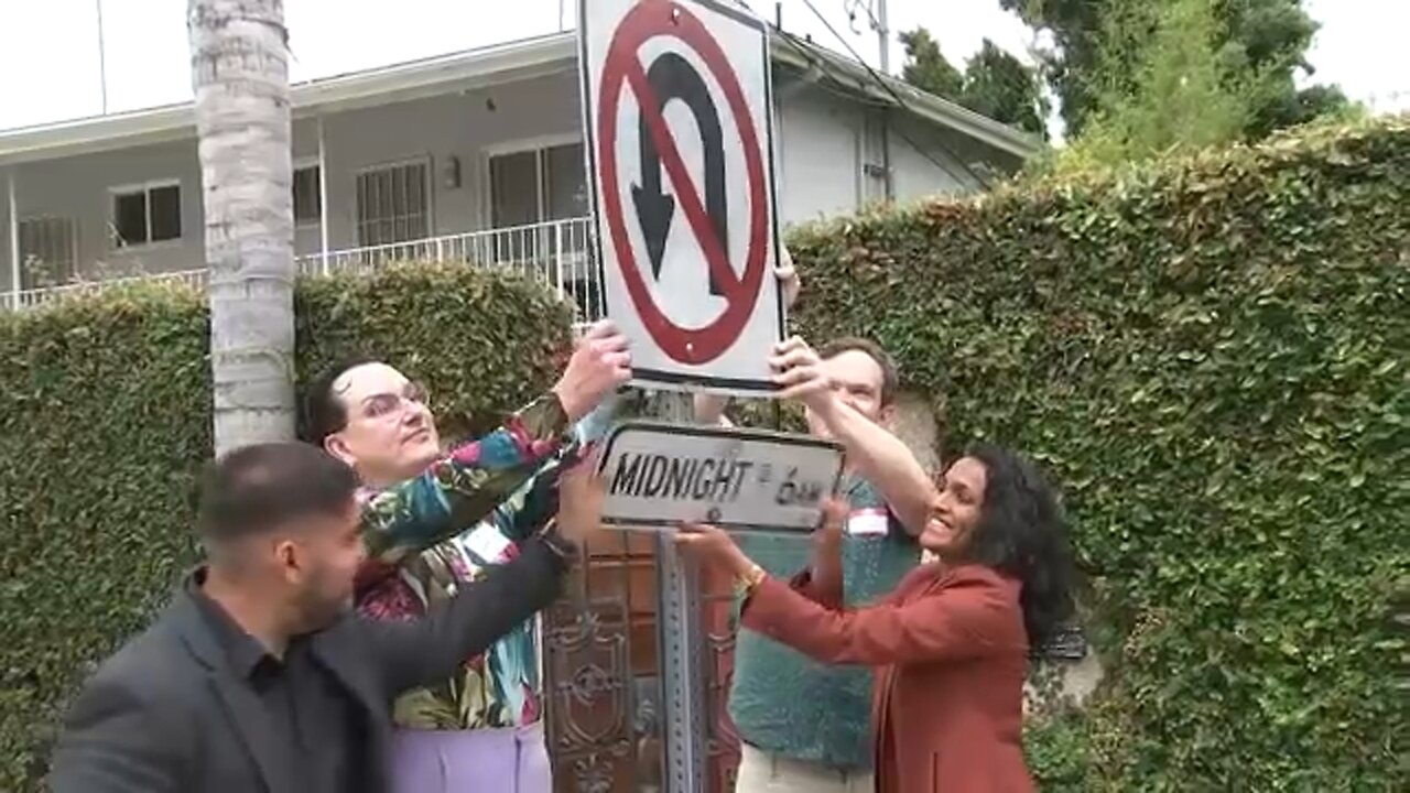 "Homophobic" U-Turn Signs Taken Down In California