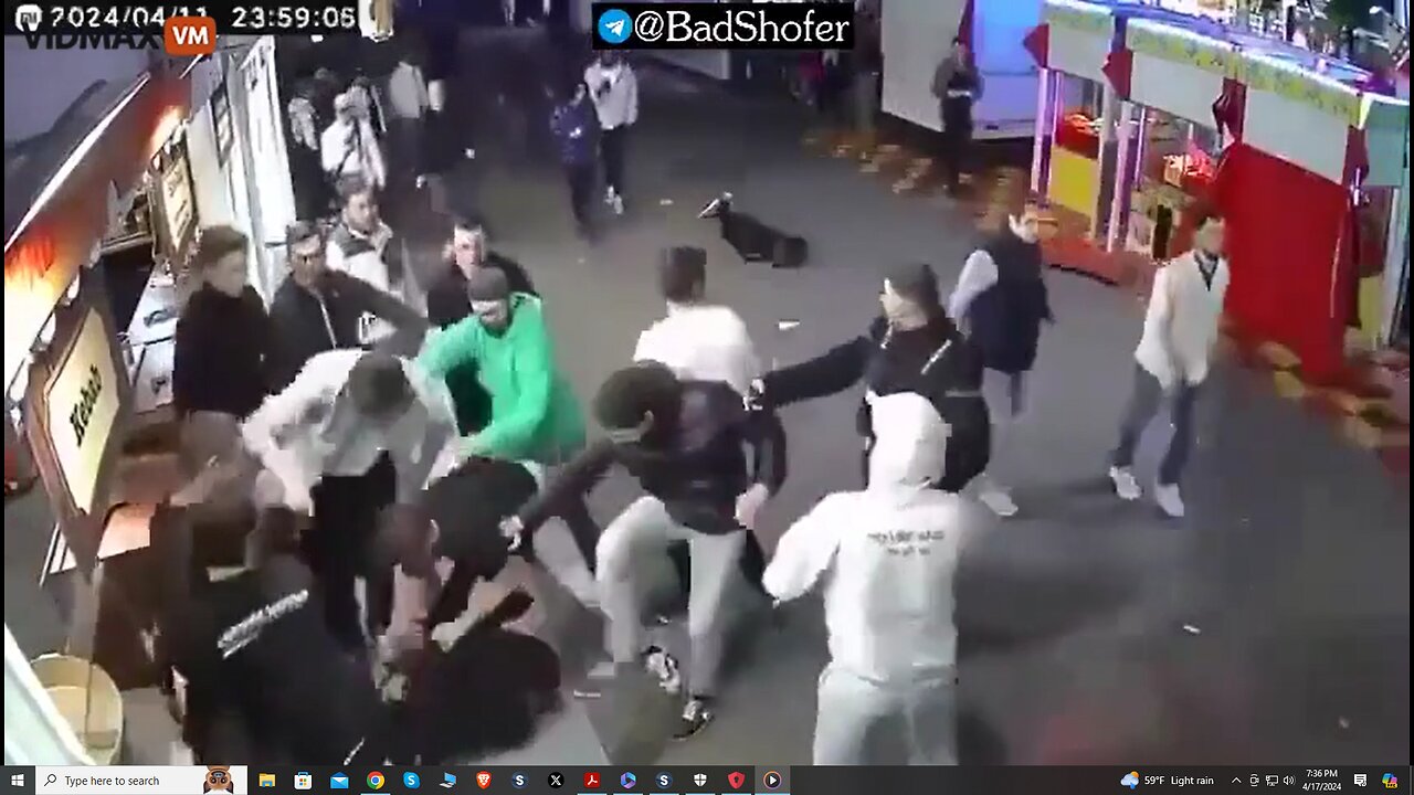 ALPHA MALE FRENCHMEN JOIN FORCES TO BRUTALLY BEAT DOWN MIGRANT THIEVES