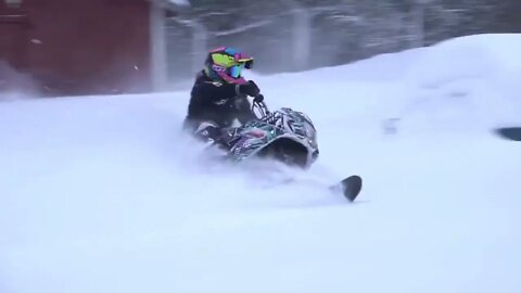 How fast can a snowmobile go on snow? Take you to experience the most thrilling play05