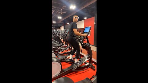 Man caught working out at the gym
