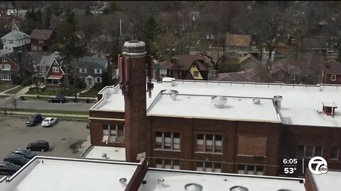 Detroit mom questions safety of cell antennas on her child's school