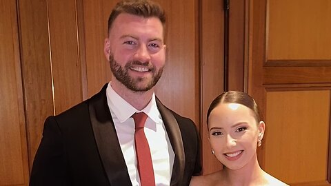 Hailie Jade Reveals Baby Bump at Wedding Event