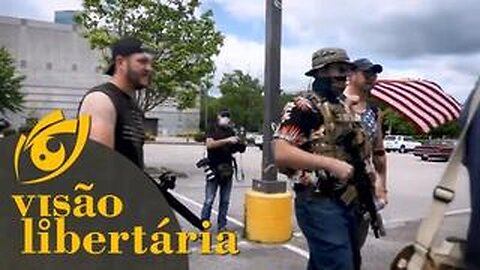 Vigilantes armados garantem lojas abertas | Visão Libertária - 12/05/20 | ANCAPSU