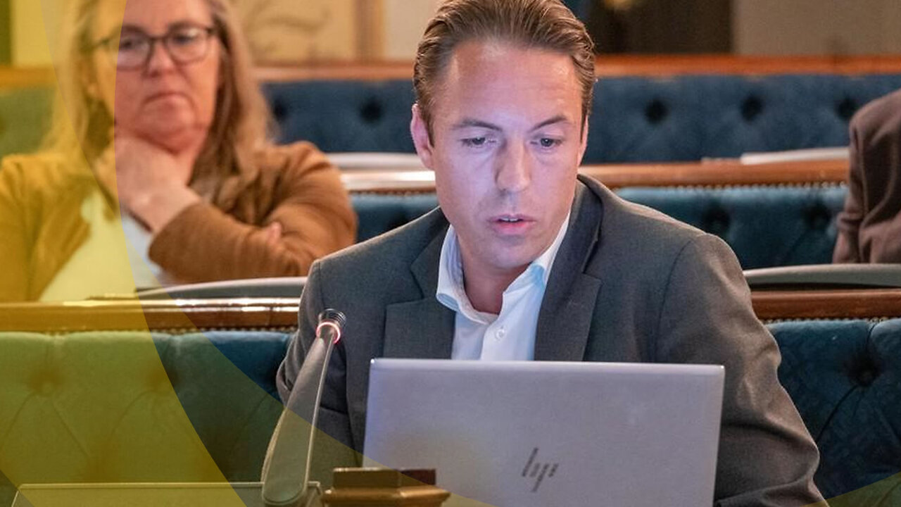 Sam Van Rooy Ontmaskert En Vernietigt #BlackLivesMatter Beweging!