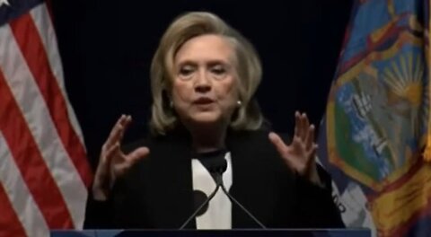 Hillary Is A Lying Clown 🤡