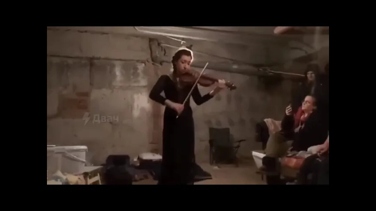 🇺🇦Graphic War 🔥Girl in B@mb Shelter Plays Violin Ukraine #Shorts