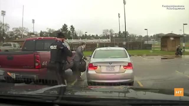 Police officer pulls over speeding student, helps him prepare for presentation