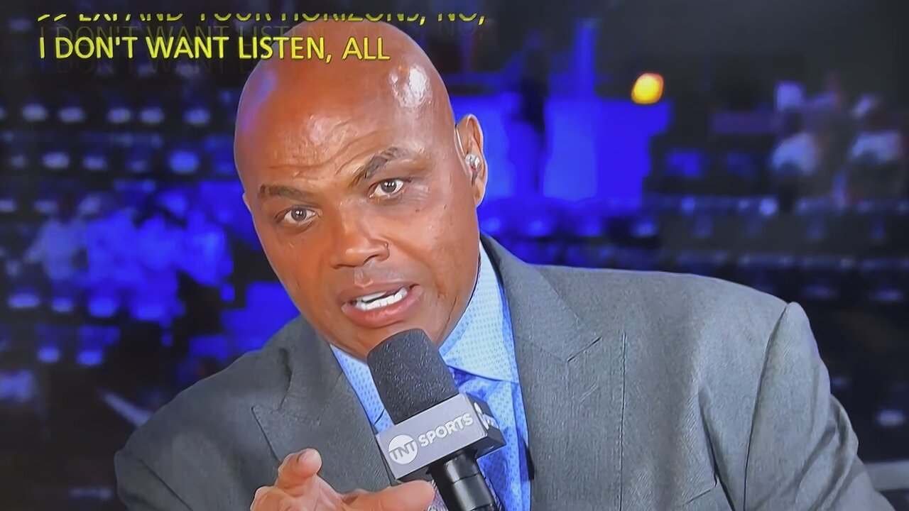 Charles Barkley criticized women for "hating" on Caitlin Clark.