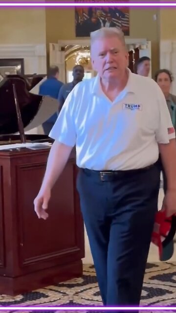 Donald Trump Has A New Haircut