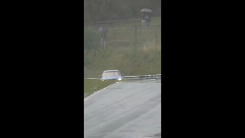 E92 M3 sliding on the track