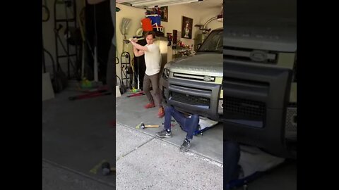 Man finds thief stealing his catalytic converter in his garage