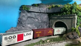 N Scale GN steamer fights a hill