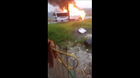 INCÊNDIO EM ÔNIBUS