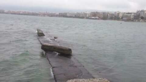 Μέσα Μαρτίου και οι χαμηλές θερμοκρασίες συνεχίζουν