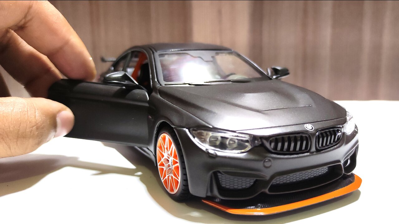 Unboxing BMW car M4 GTS 1:24 scale | Realistic Premium Diecast Model |