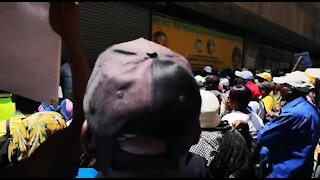 SOUTH AFRICA - Johannesburg - Ekurhuleni informal community marched to the ANC HQ (Video) (3Gm)