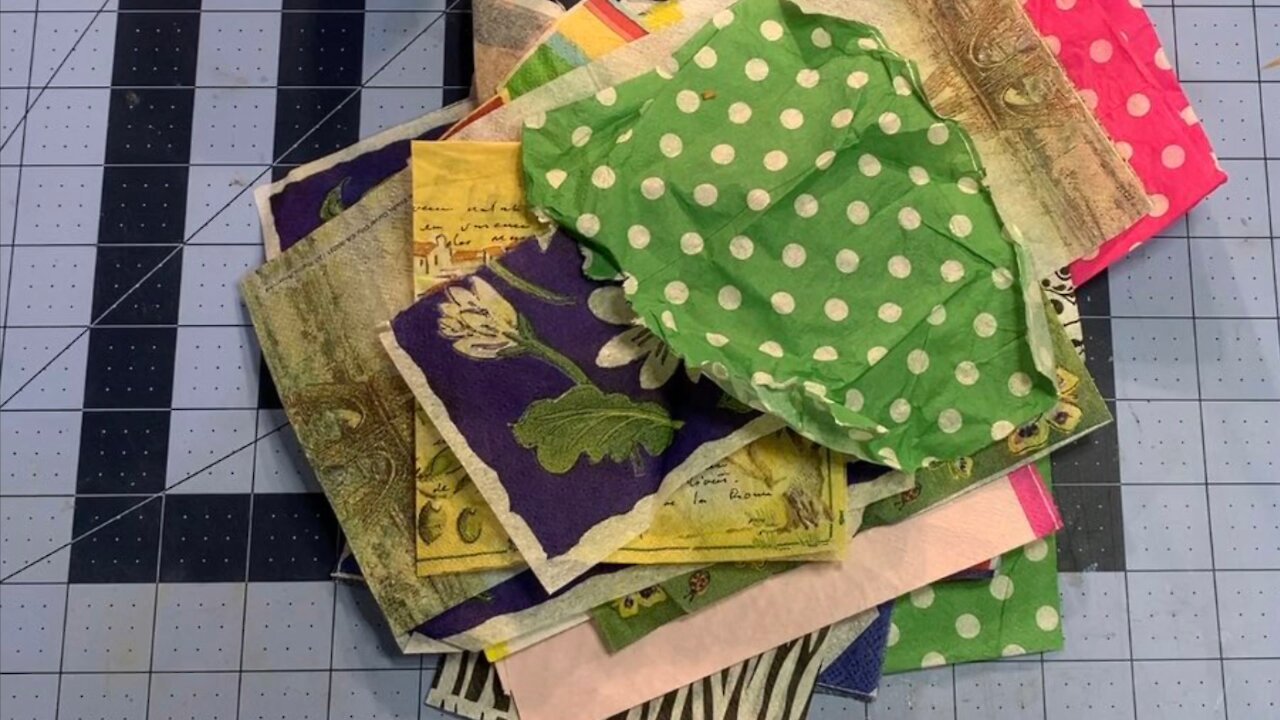 Episode 100 - Junk Journal with Daffodils Galleria