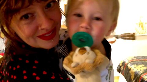 #SocialDistanceSing EP10 Happy Mother's Day from Sean & Siren
