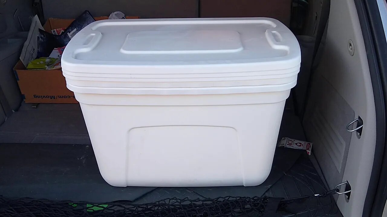 Lowes 18gal totes $1.29 Clearance