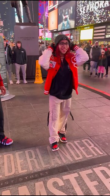 Moves like jaggar🕺🔥