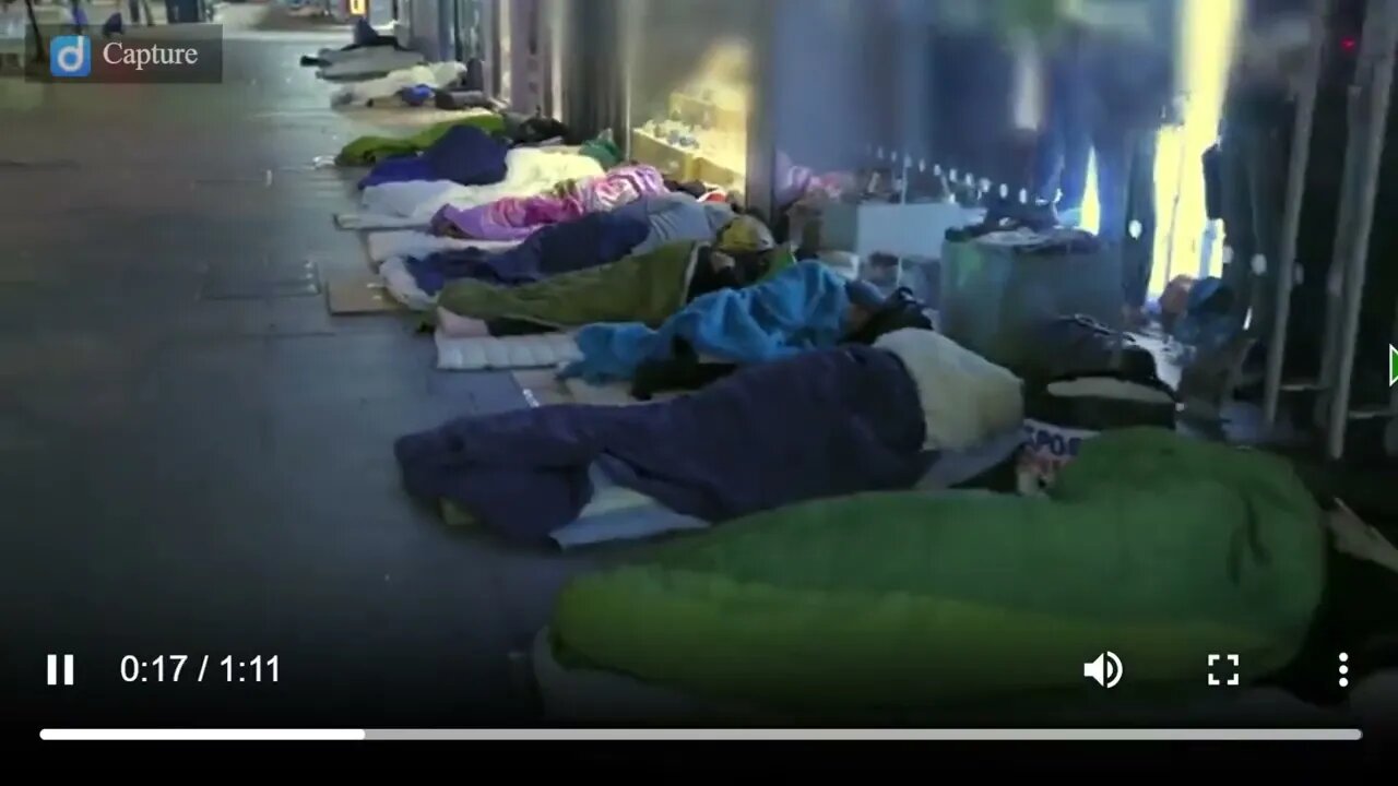 2023年7月凌晨3點,英國著名購物街牛津街