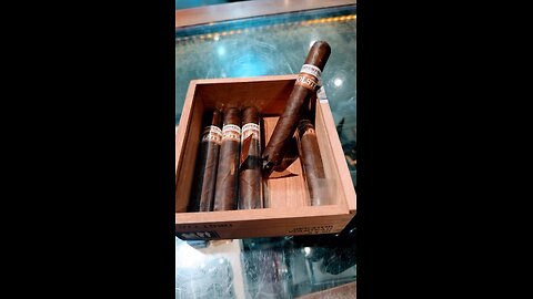 Cigar of the Day: Roma Craft Intemperance VO 1920 5x50 Robusto #Short #Cigars