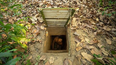 How to Build a Secret Underground House in The Jungle Alone