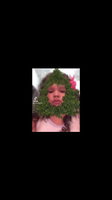 FIQUEI PARECENDO UMA ARVORE COM O NOVO FILTRO DO [ TIKTOK ] [ TIK TOK ] #shorts #linda #bebe