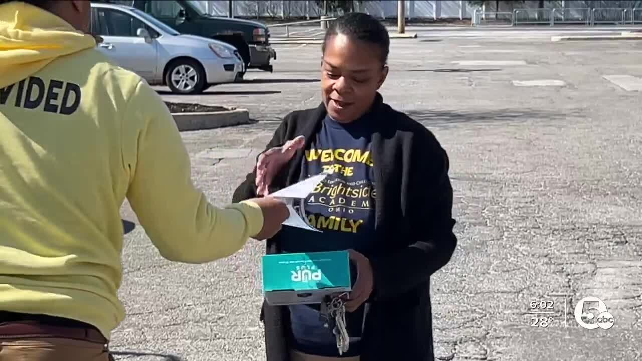 Nonprofit gives away hundreds of water filters to help combat lead in Cleveland