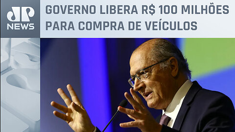 Geraldo Alckmin participa de evento em fábrica de caminhões