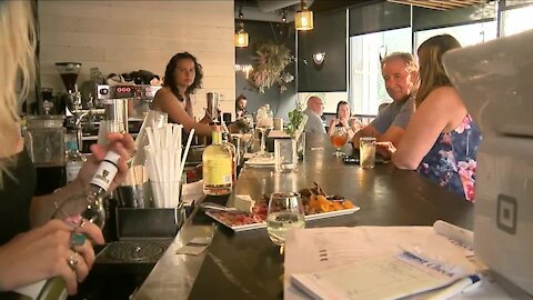 An alcohol-free bar and 'detox' concert are signs of growing sober-conscious movement in Denver
